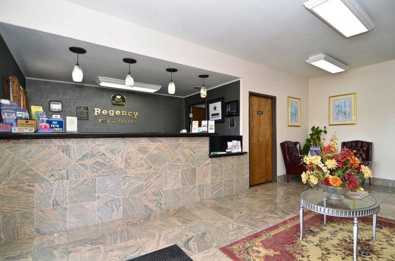 Best Western Regency Inn & Suites Gonzales Interior photo