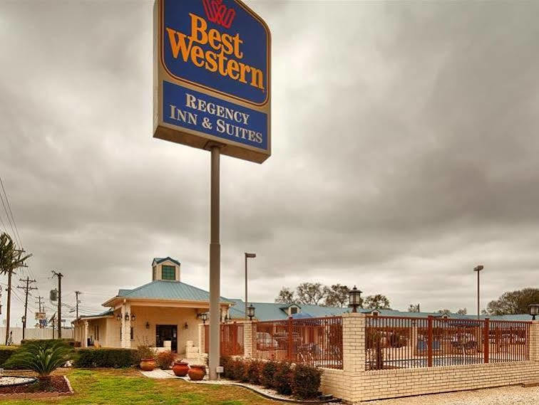 Best Western Regency Inn & Suites Gonzales Exterior photo